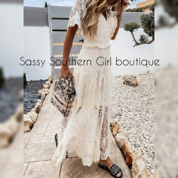 ⭐🆕 Boho White lace maxi dress - Picture 10 of 14